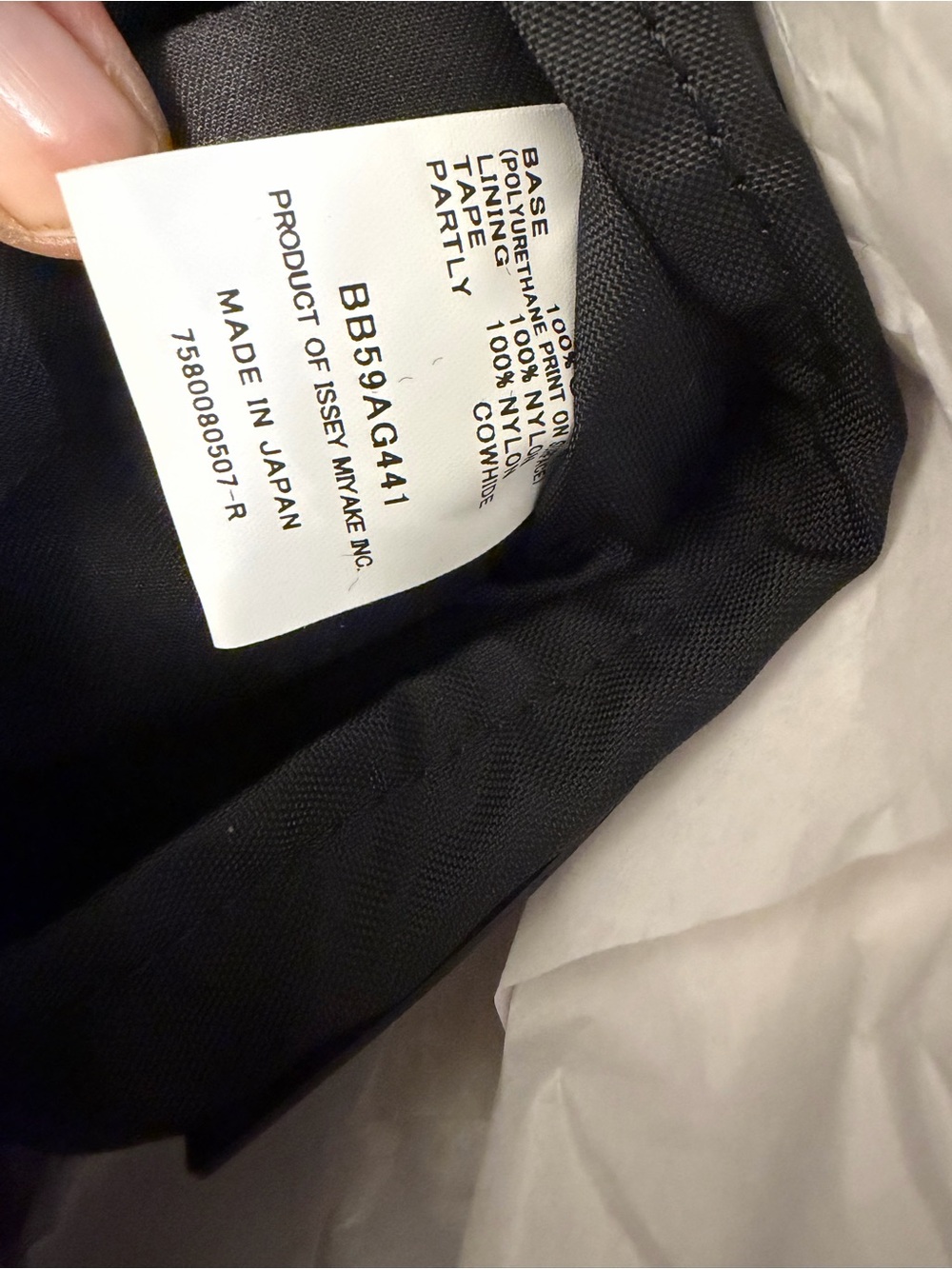 Shoulder Bags - Picture 3 of 15
